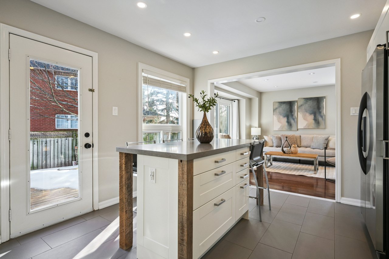 Sun-Filled Sophistication on a Rare Pie-Shaped Lot in West Oak Trails