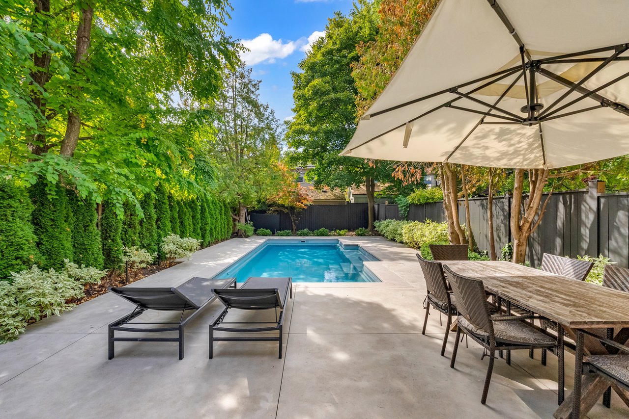 Gorgeous Upgraded Residence
