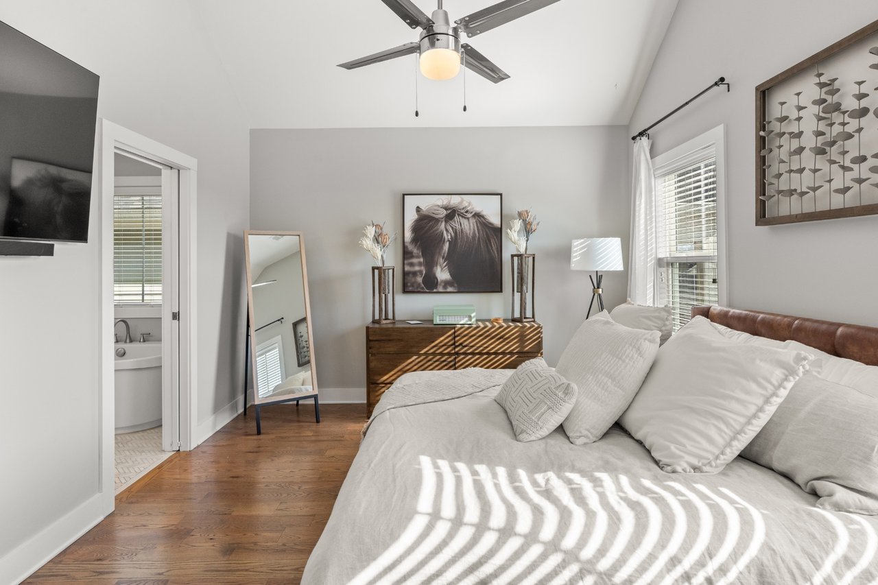 6117 California Ave #B