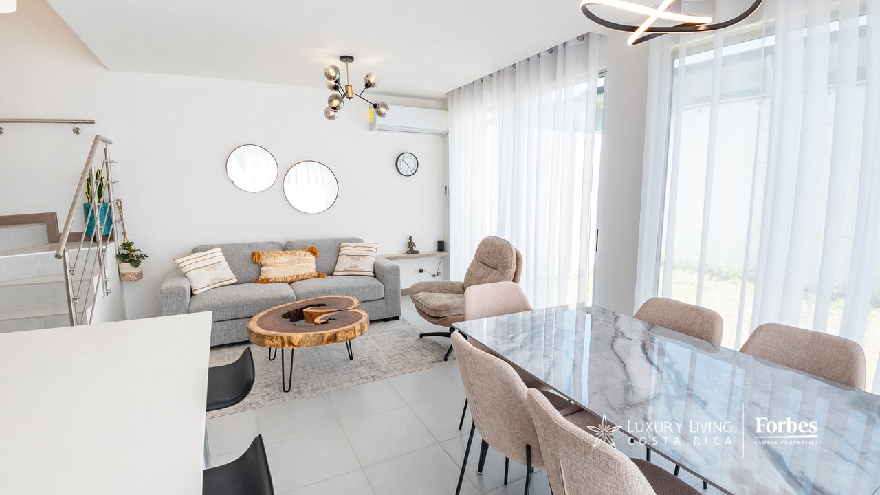 21565 - Corner house with 3 furnished bedrooms, a patio, in Cariari