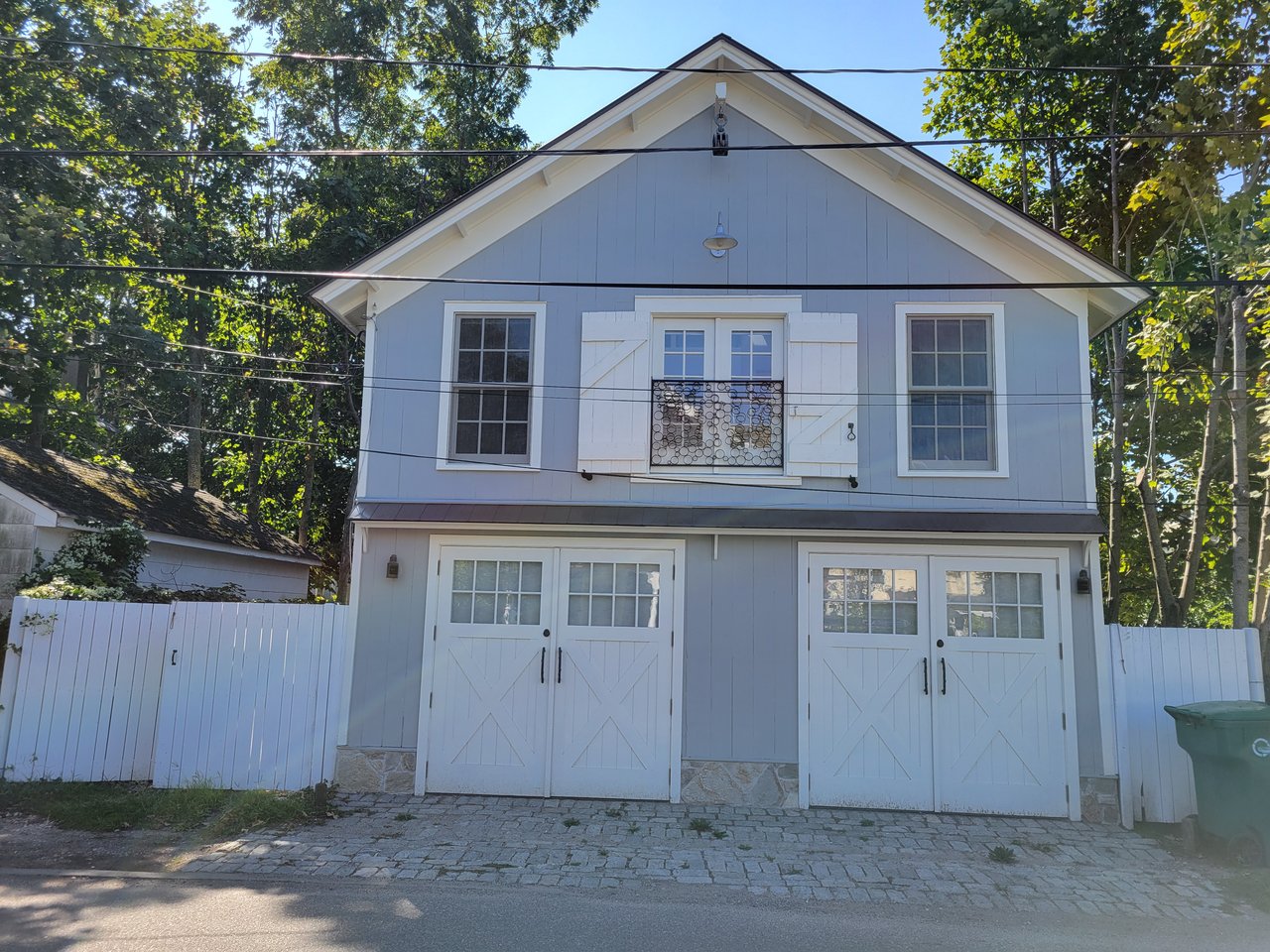 516 Main Street Carriage House
