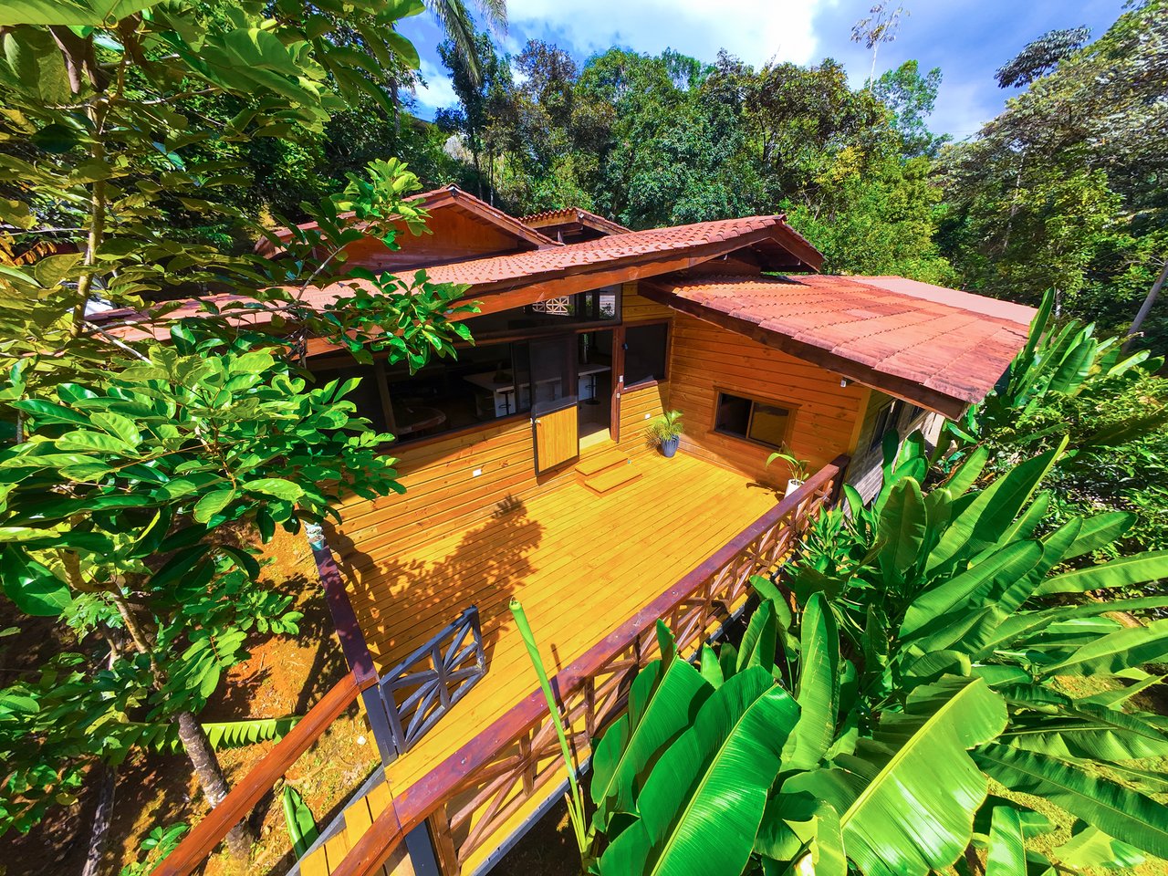 Serene Jungle Home + Guest Cabin on 3 Acres and River