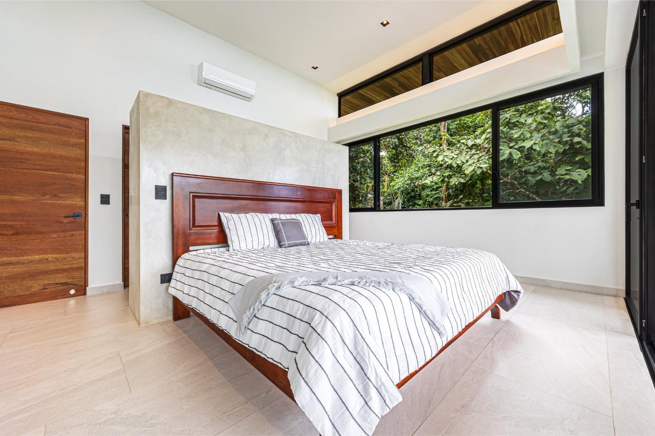 Private Waterfall Luxury Estate, Dominical, Puntarenas