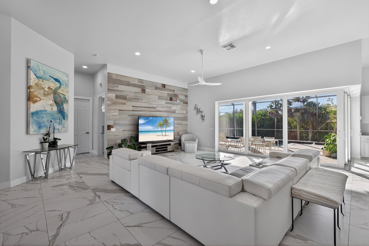 Preserve-backed sanctuary—fully transformed.
