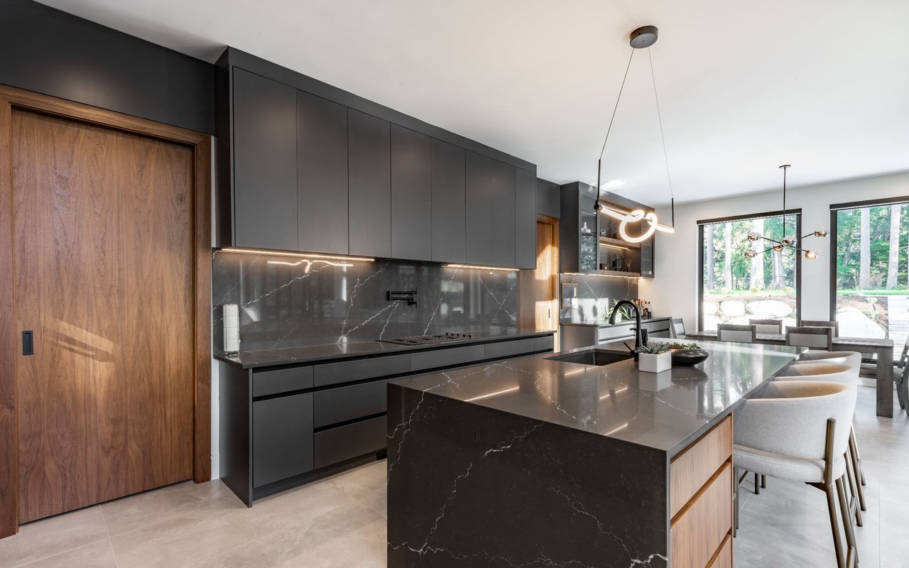 contact-form-background