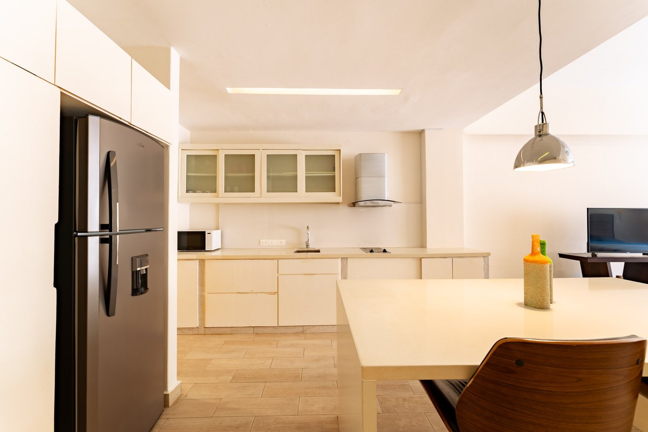 1 Bedroom, Condo, Mixie 102
