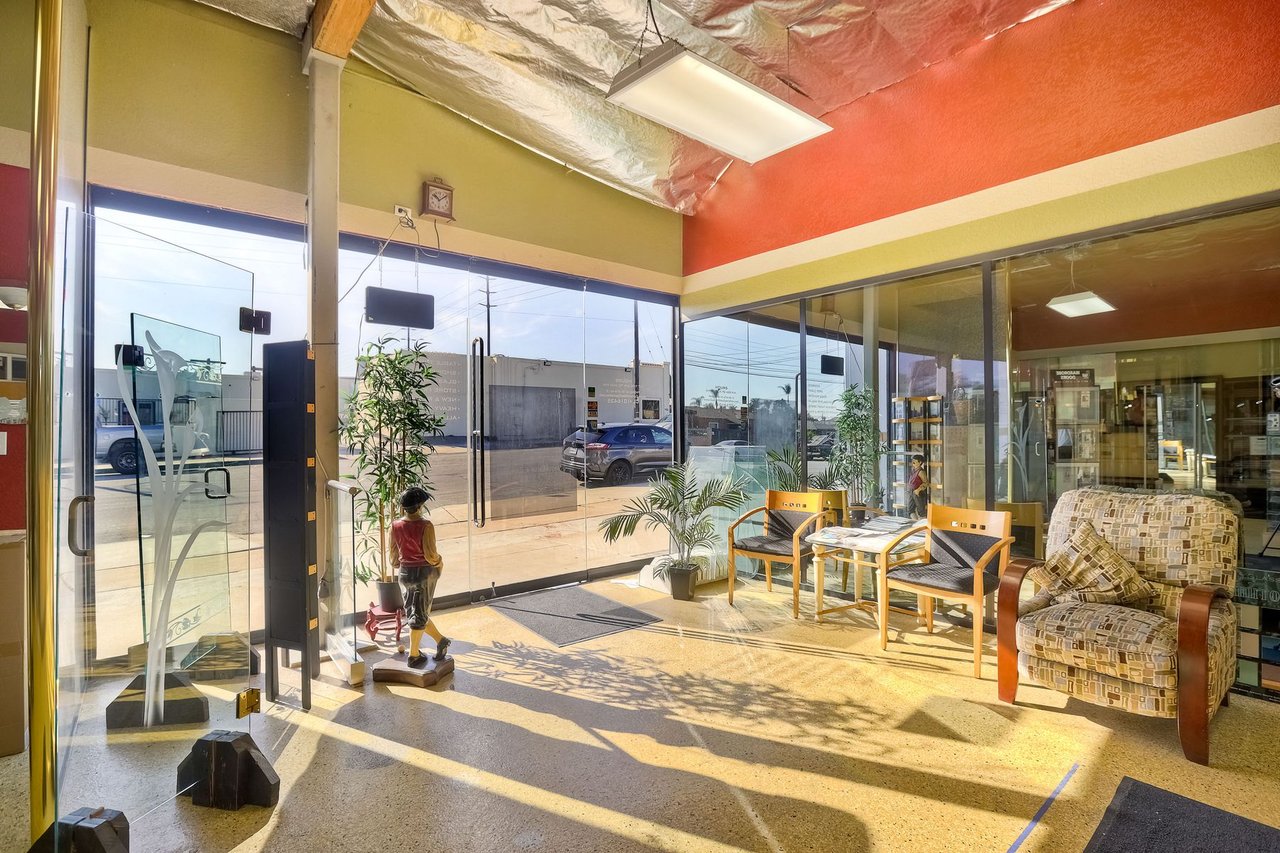 821 E 2nd Street & 133 Highland Avenue