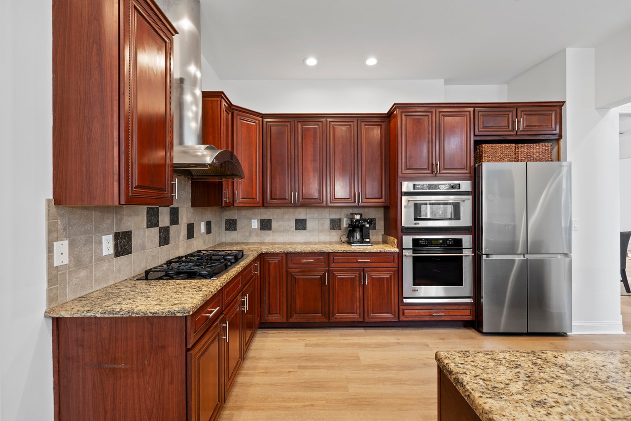 257 Farnsleigh Avenue