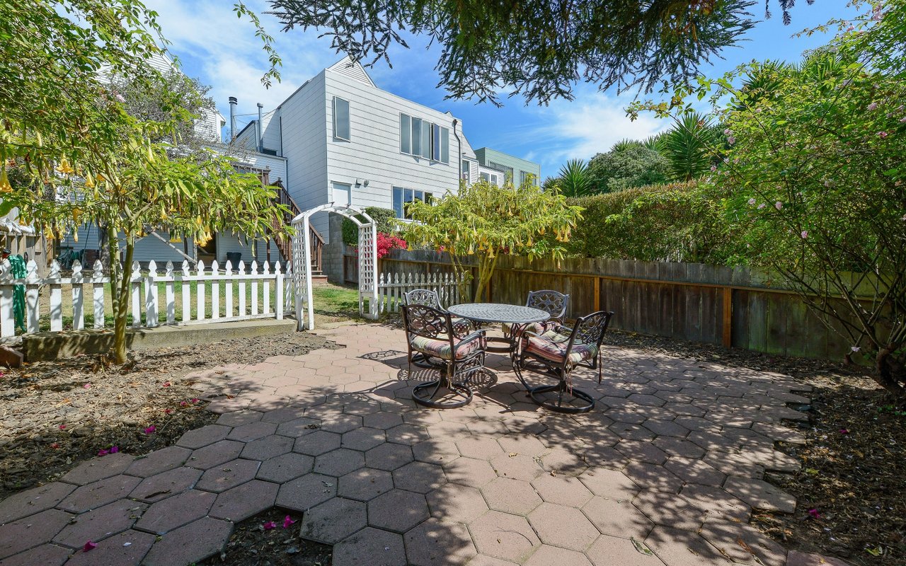 219 Hearst Ave