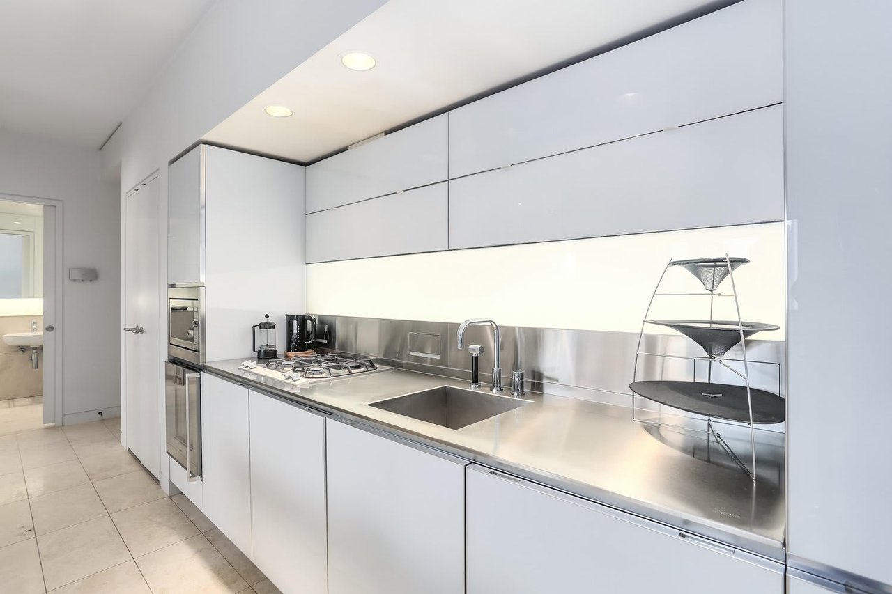838 W Hastings St, #2204