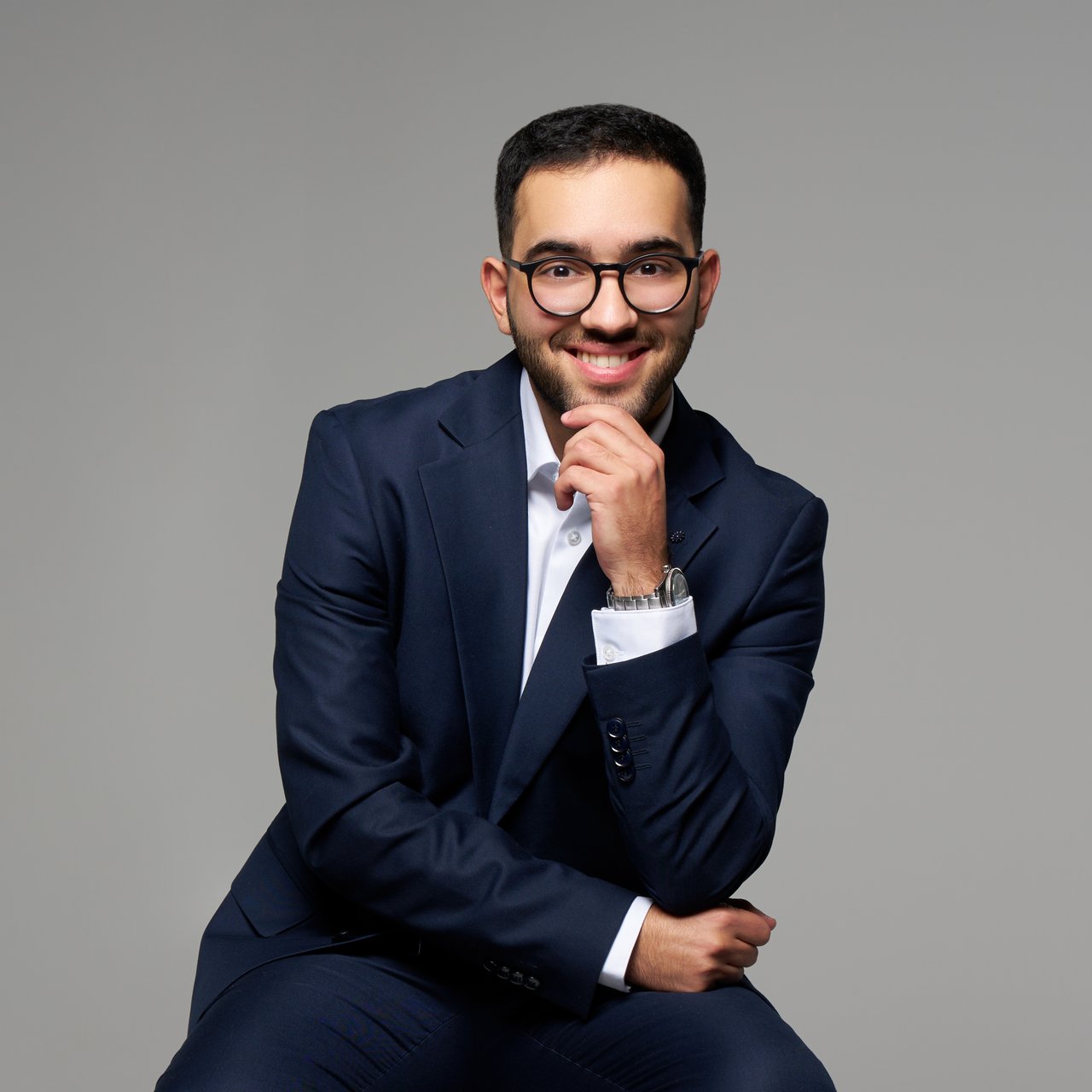 Al Mousavi Toronto, ON Real Estate Agent Headshot