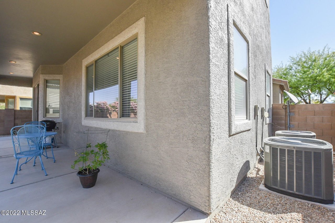 12963 Westminster Dr