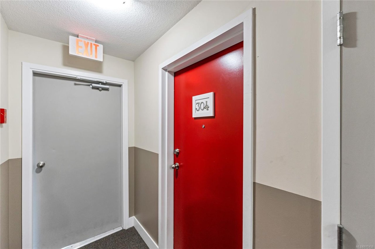 304-2515 Dowler Pl