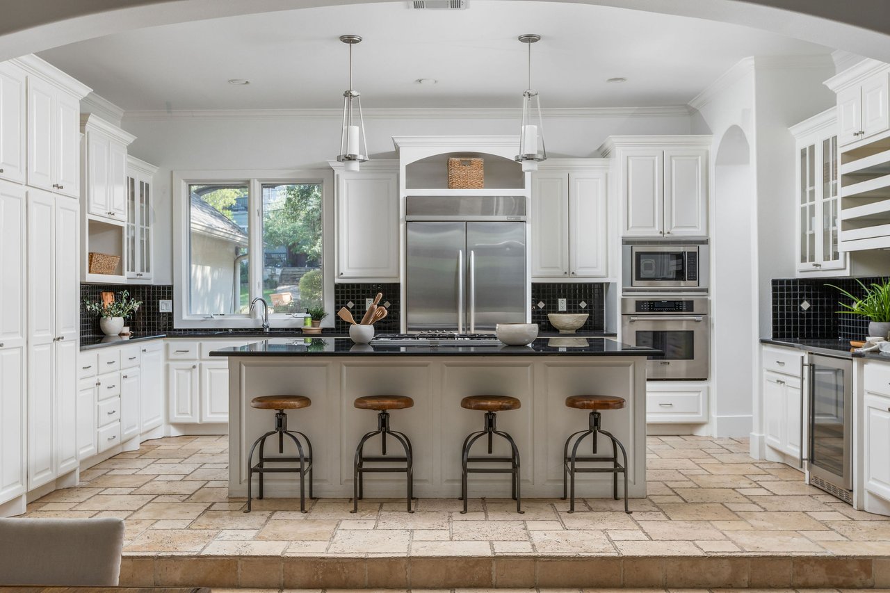 Charming Deep Eddy Retreat in the Heart of Central Austin