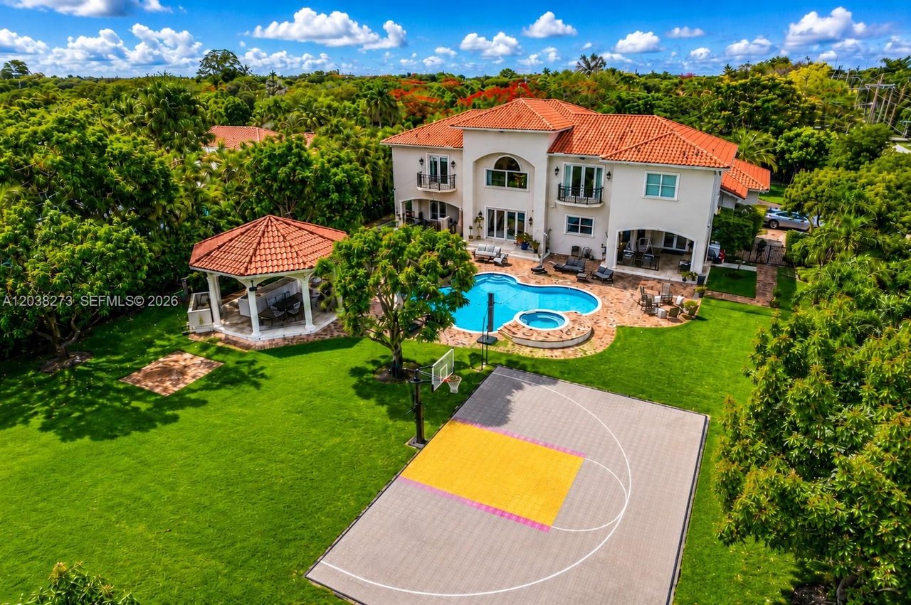 11111-sw-77-avenue-pinecrest-fl-home-for-sale