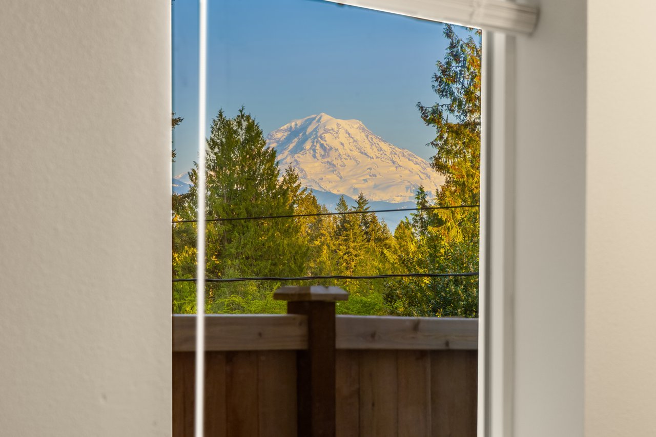 7510 193rd Avenue E Unit: 1&2