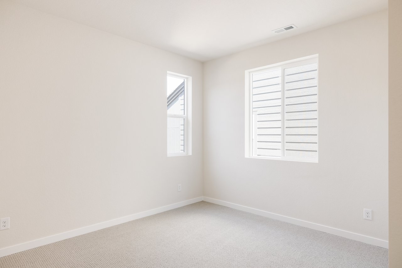 Fusion 1C - Finished Basement & 2-1 Buydown Included