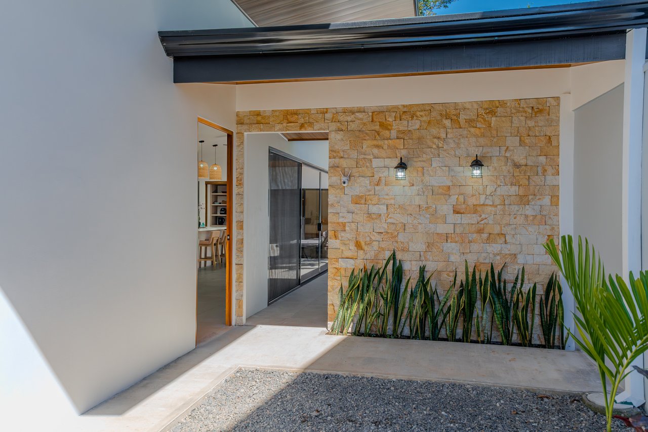 Location,Location, Location – 3-Bedroom Villa Steps from the Beach