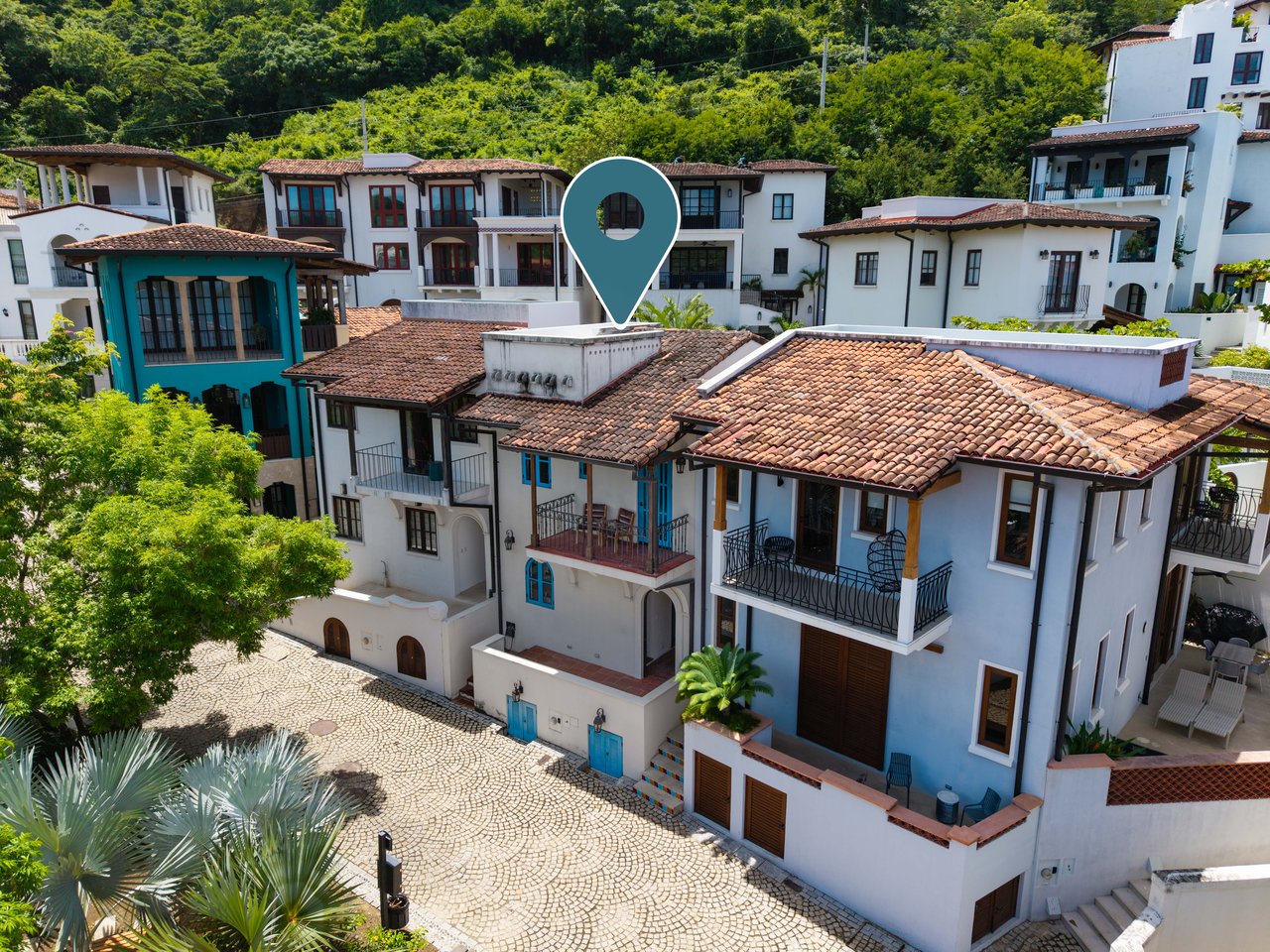 5 Calle Cartagena | This coastal retreat offers a perfect blend of comfort and convenience.