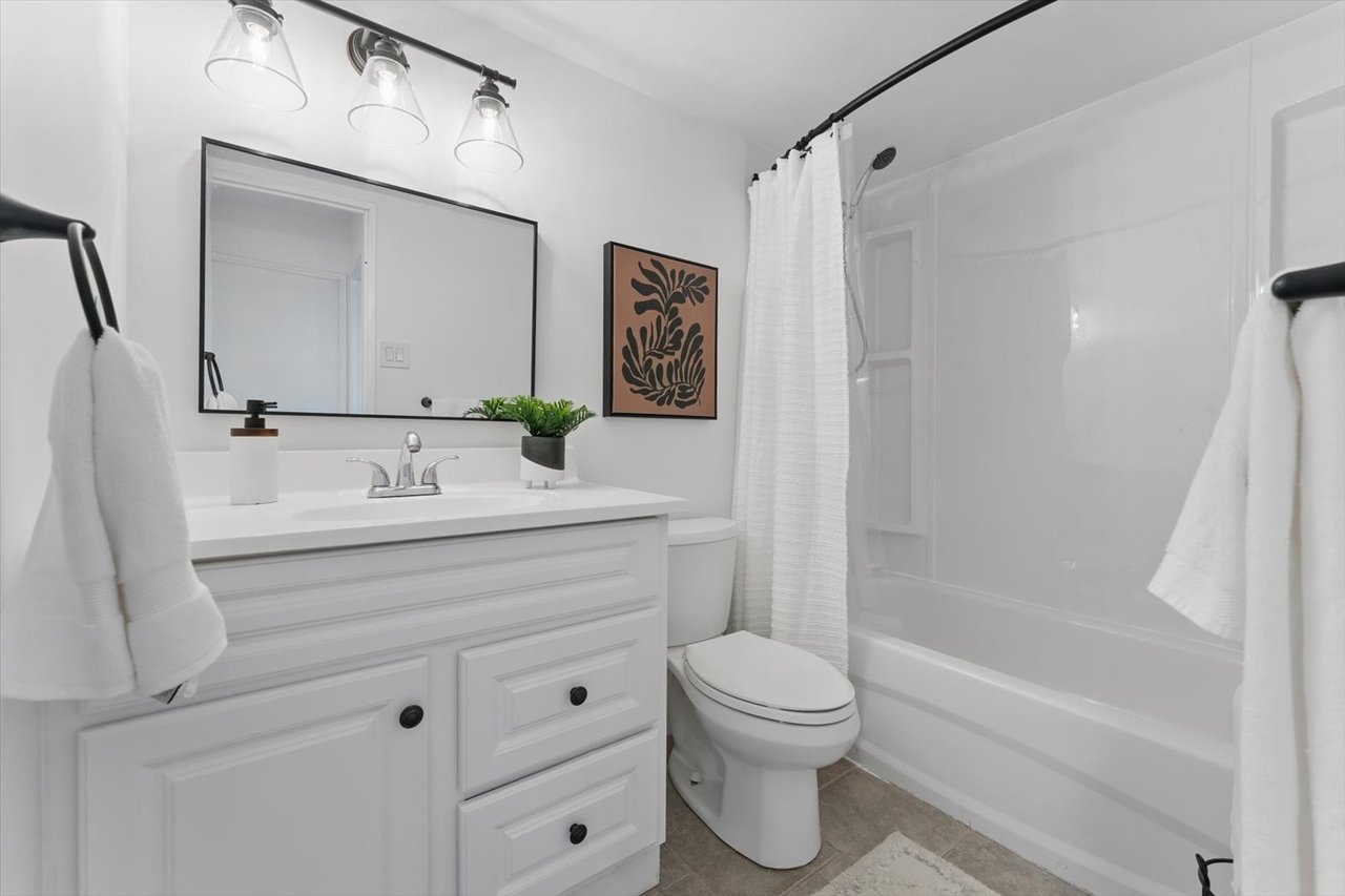 966 Inverhouse Dr 709