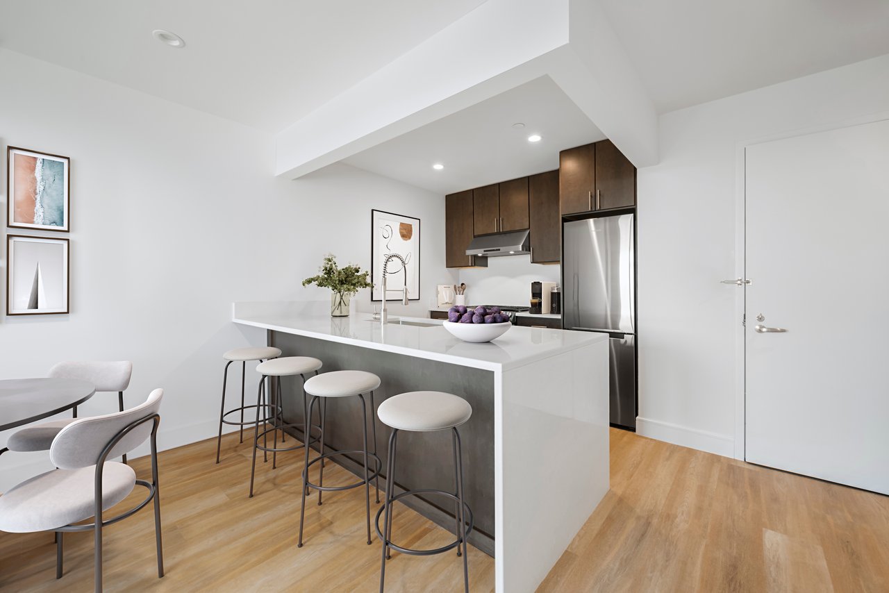 2815 35th Street Unit: 6B