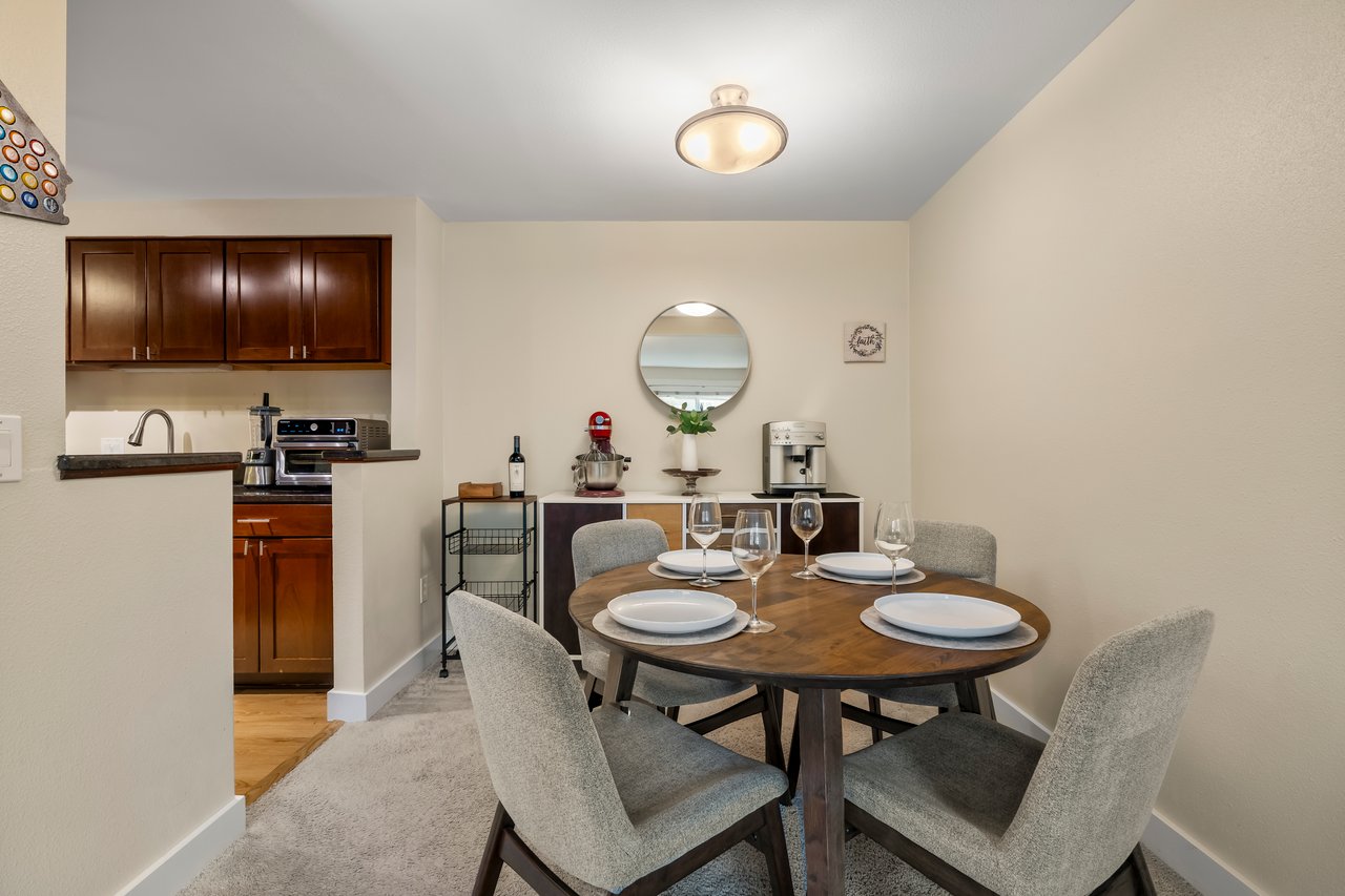 Lovely Redmond Condo