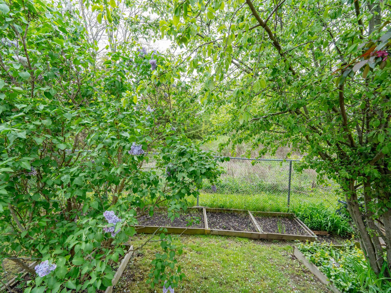 15 Rushingbrook Dr