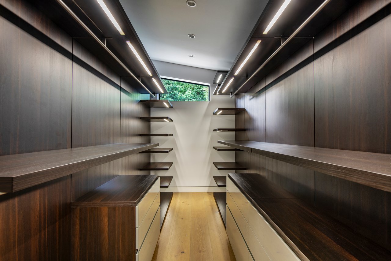 1845 Coldwater Canyon Dr