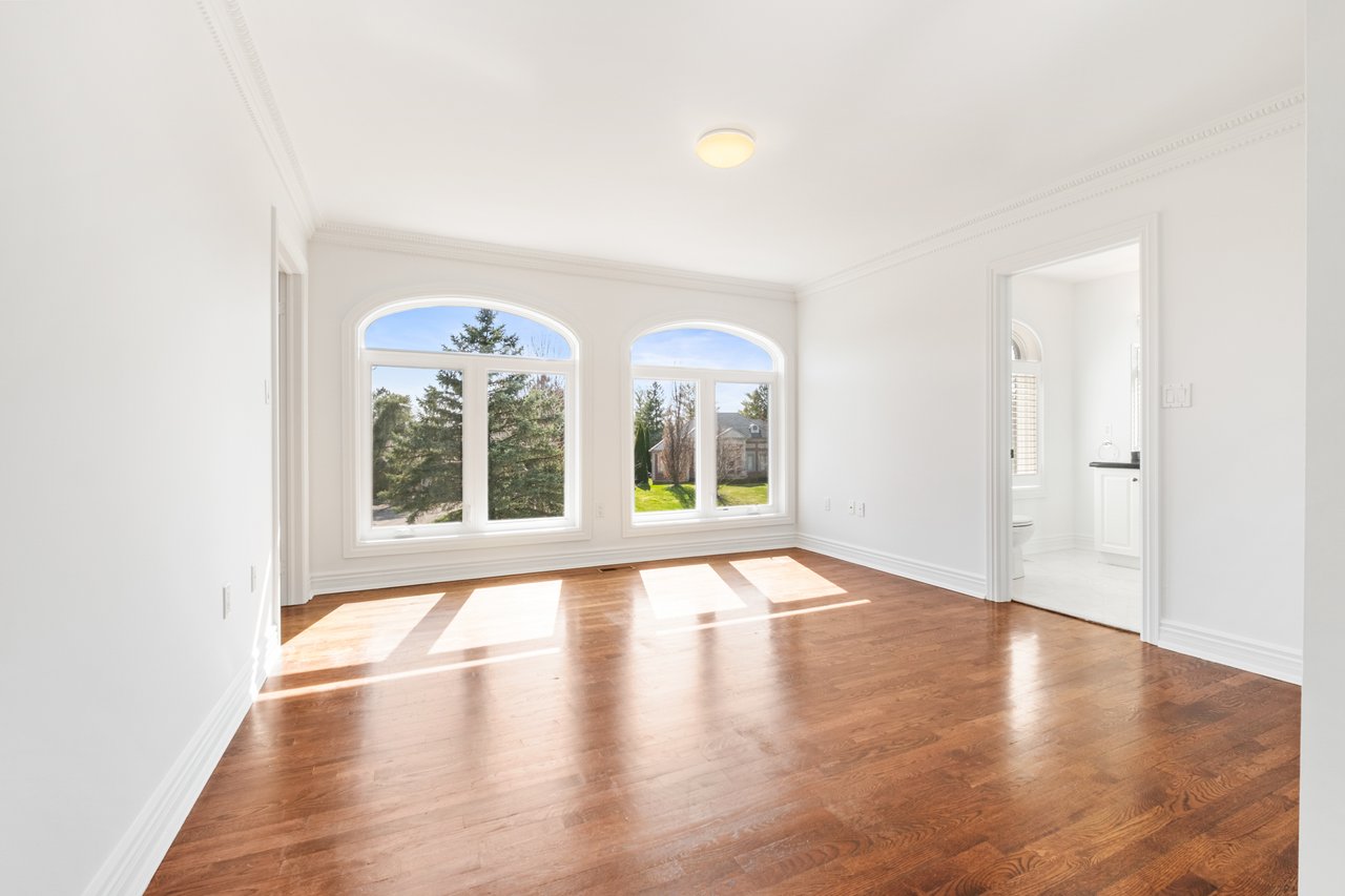 19 Logan Crt 