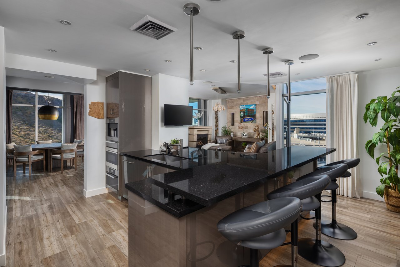 140 E RIO SALADO Parkway 1201