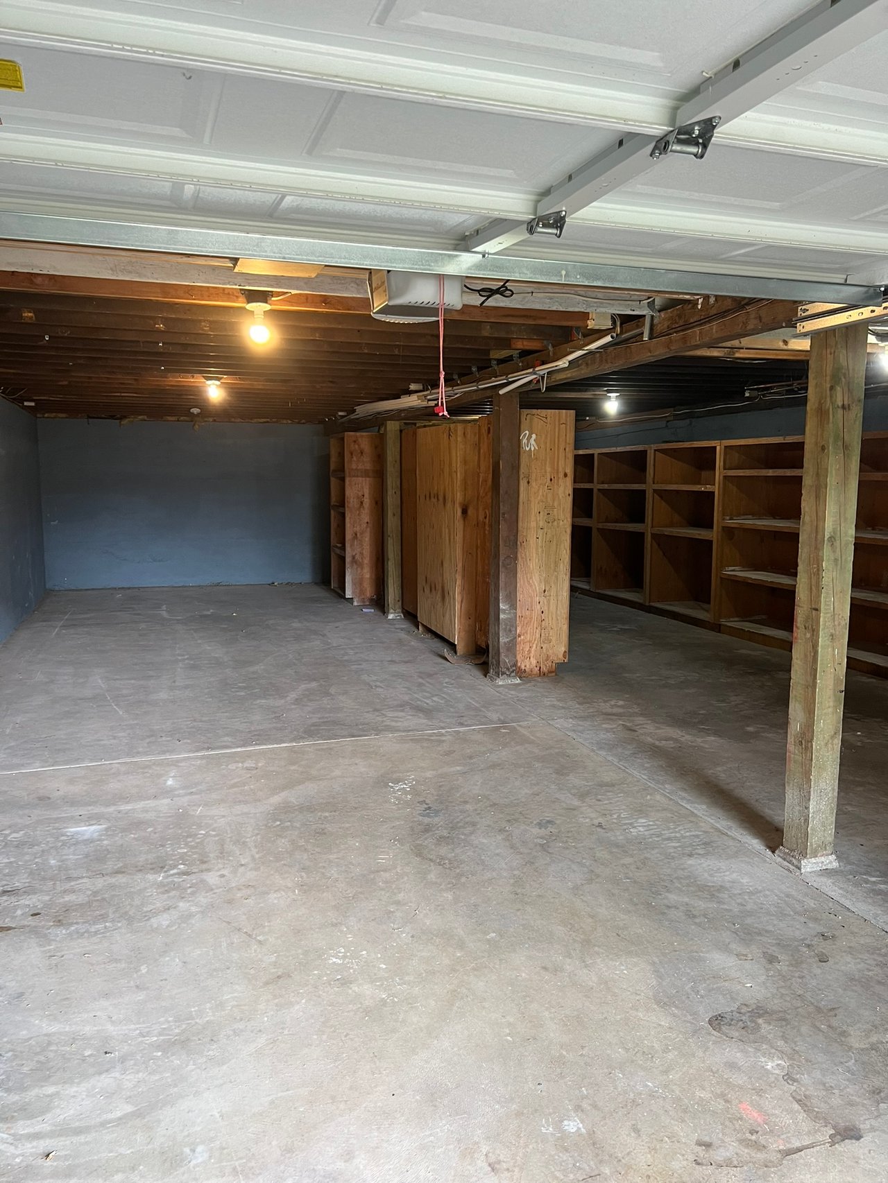 4138 South 43rd St - Shop