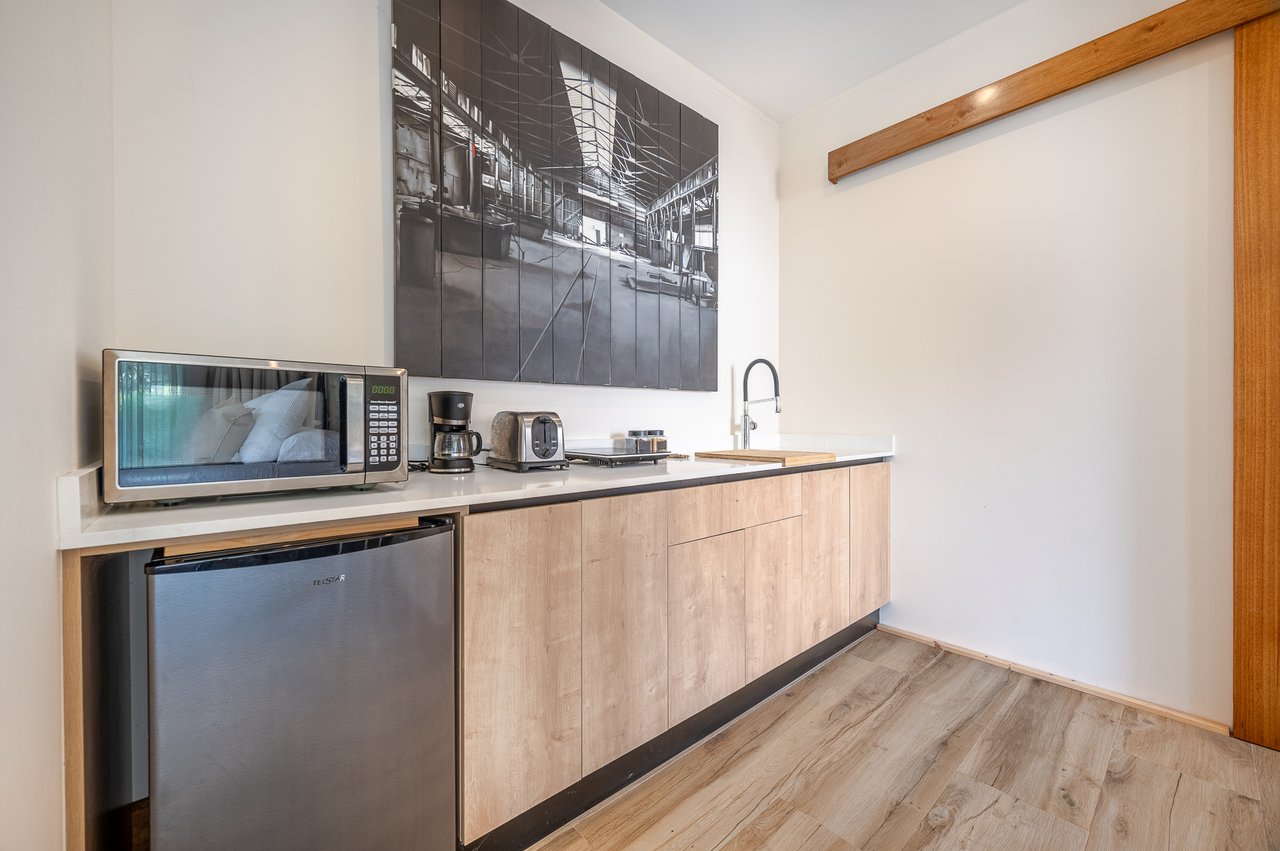 Casa Canto del Agua | Luxury 7-Bedroom Villa with Two Guest Apartments in Hacienda Pinilla’s Reserva de Golf