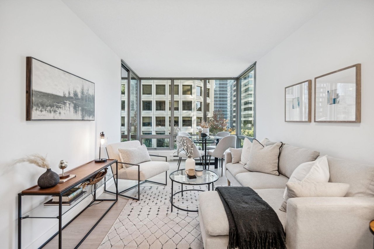 1200 W Georgia St, #706