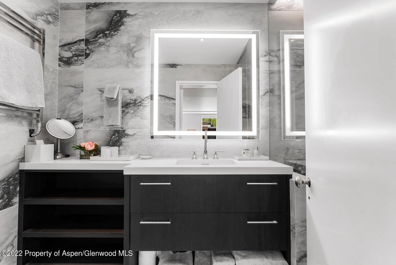 508 E Cooper Avenue, Unit 201
