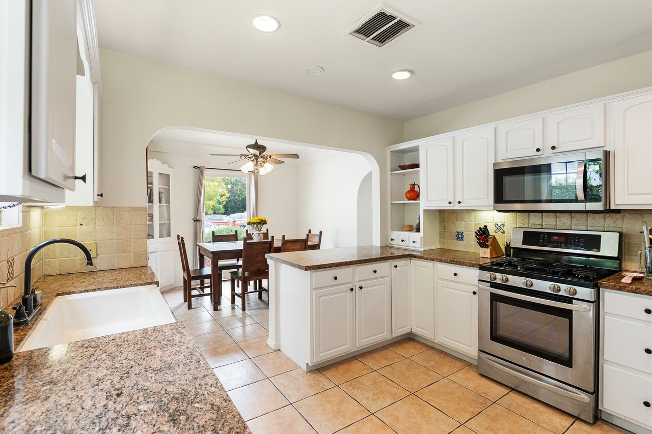 4333 Vantage Ave, Studio City