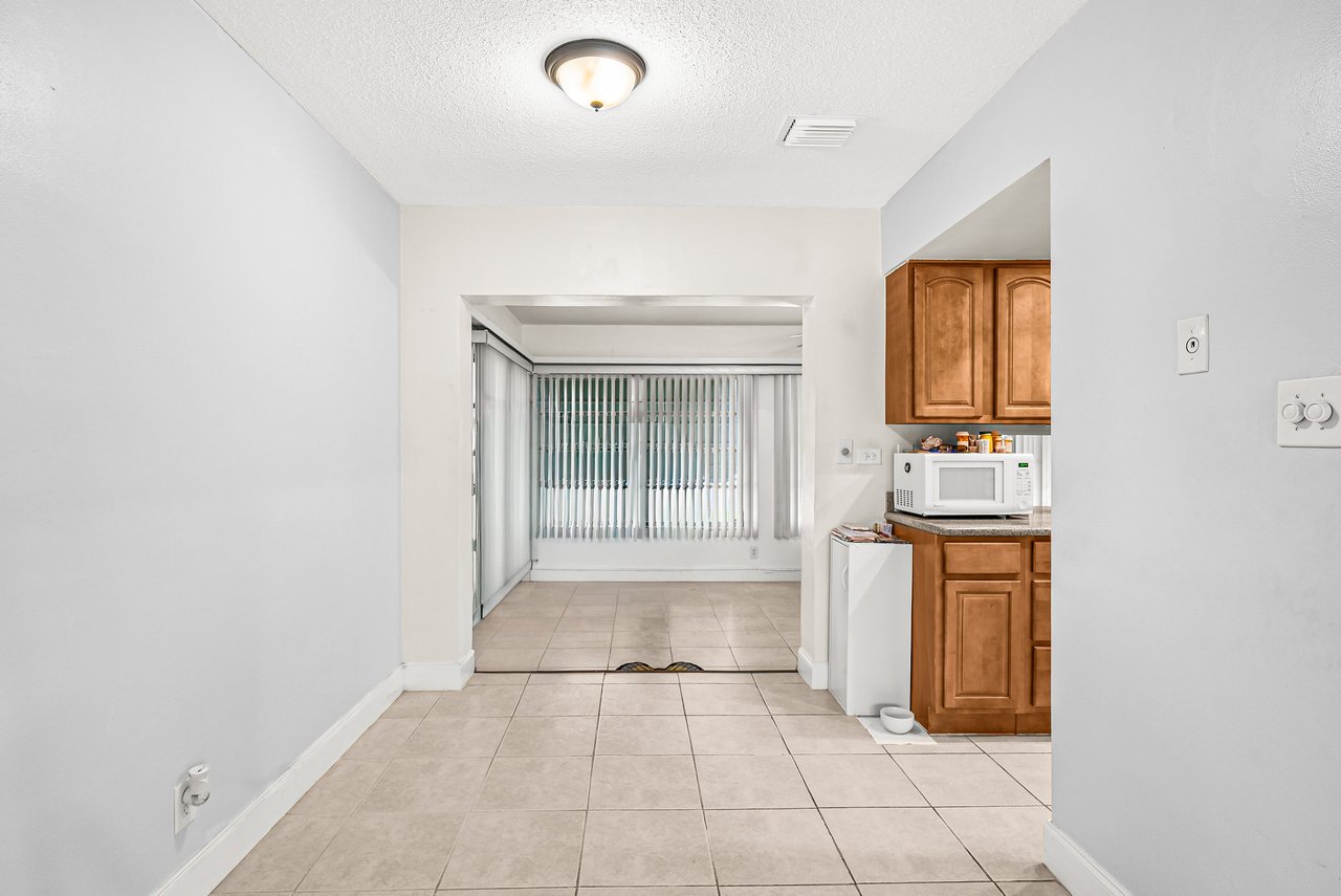 MAINLANDS OF TAMARAC LAKES