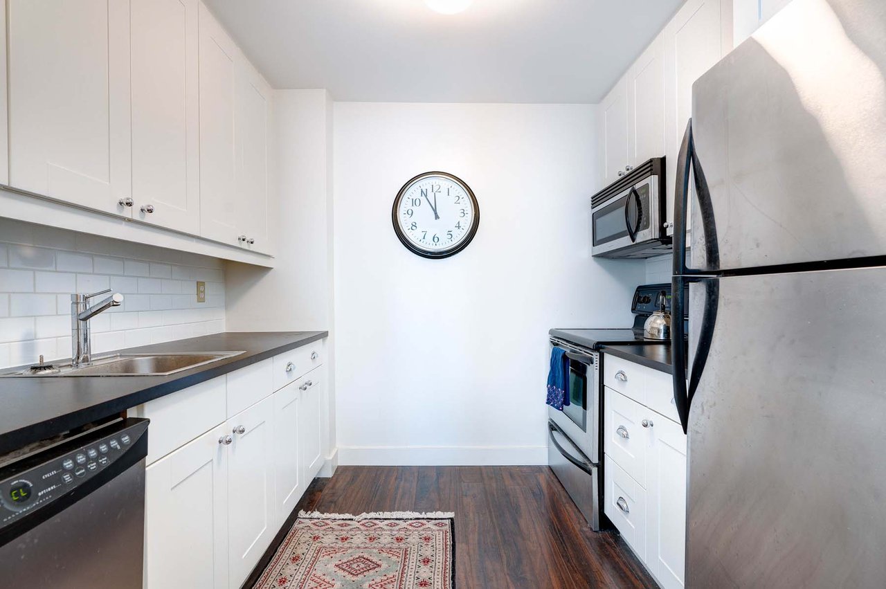 25 Grenville St, #1005