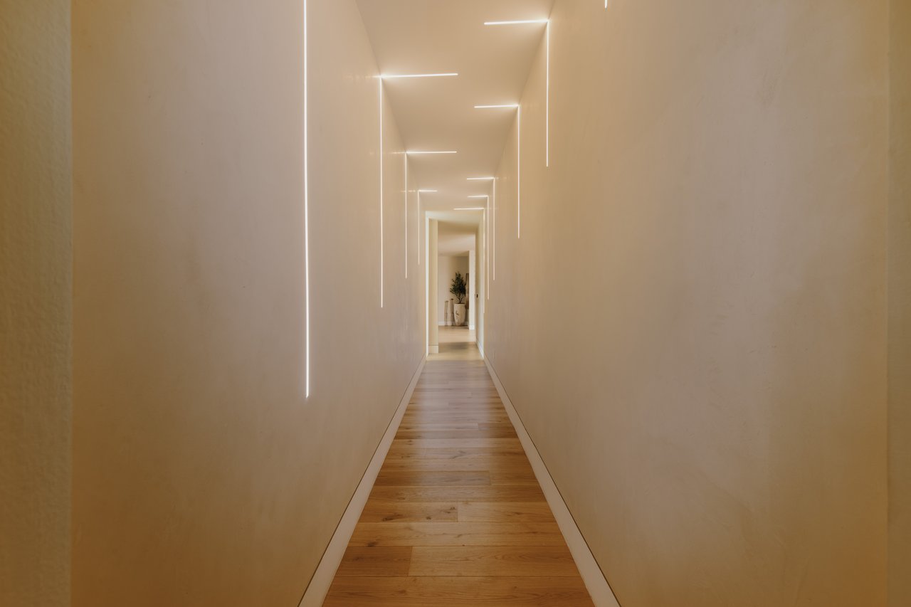 260 S Canyon View Dr