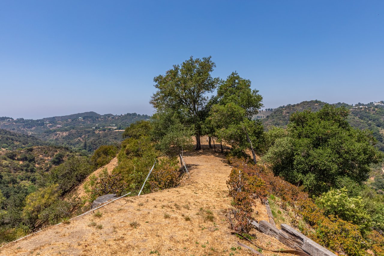 2859 Coldwater Canyon Dr, Beverly Hills