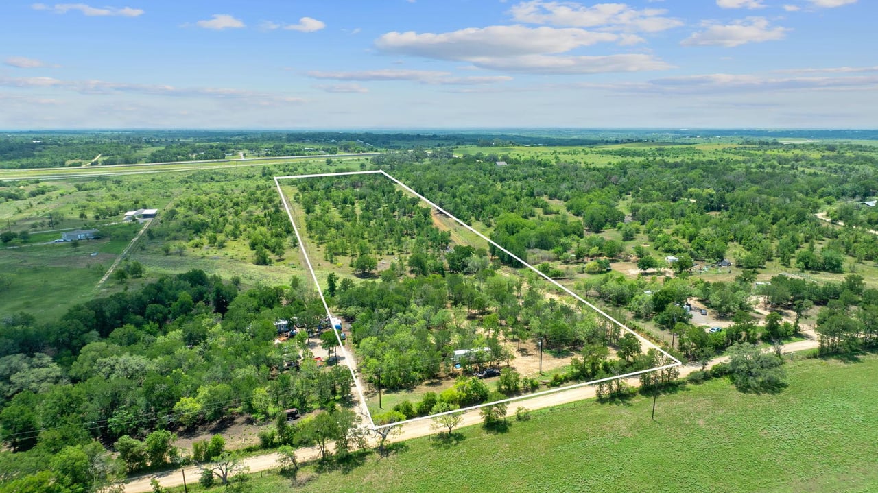 1633 Boggy Creek RD