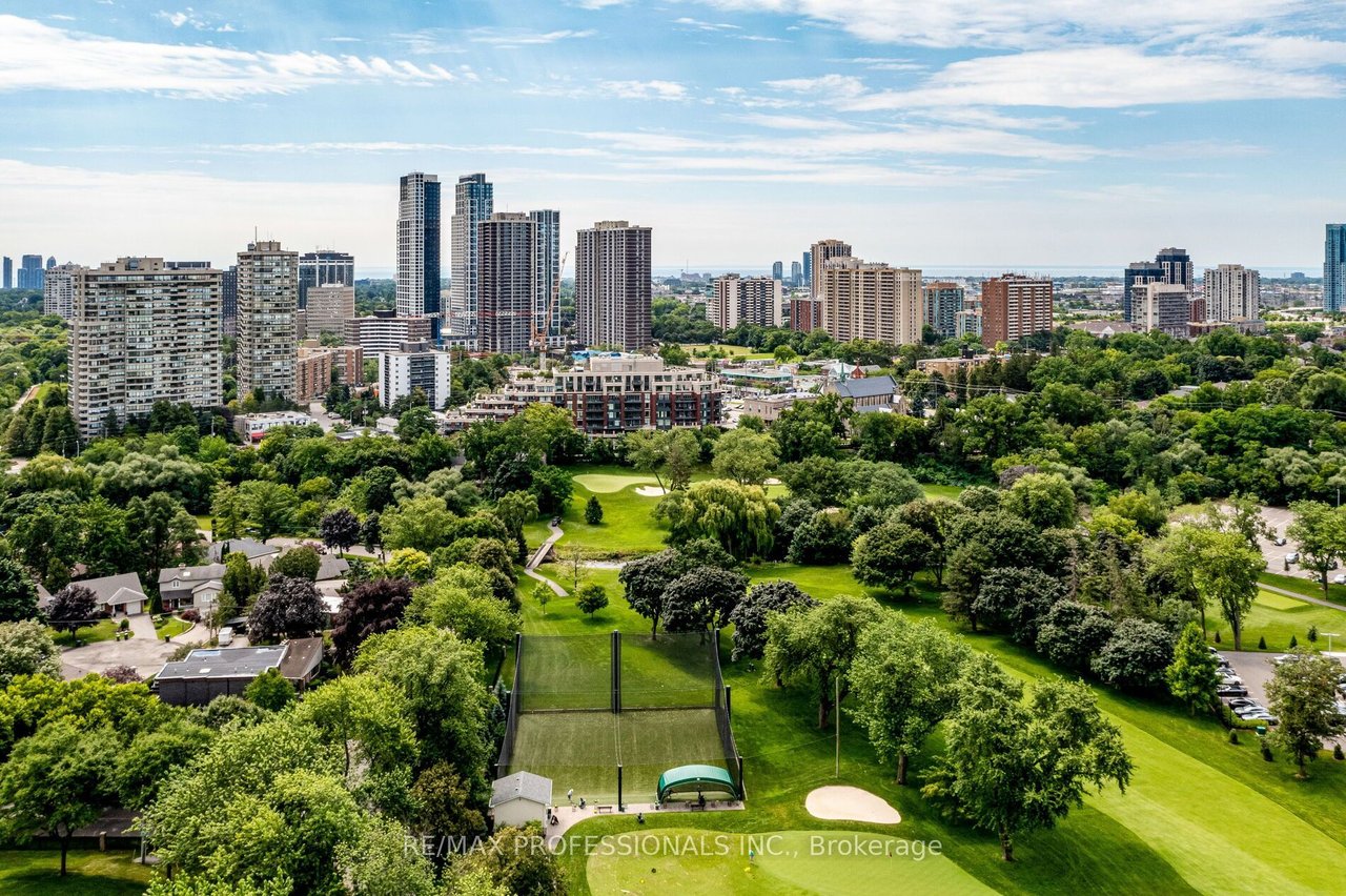 LOWER PENTHOUSE LUXURY 