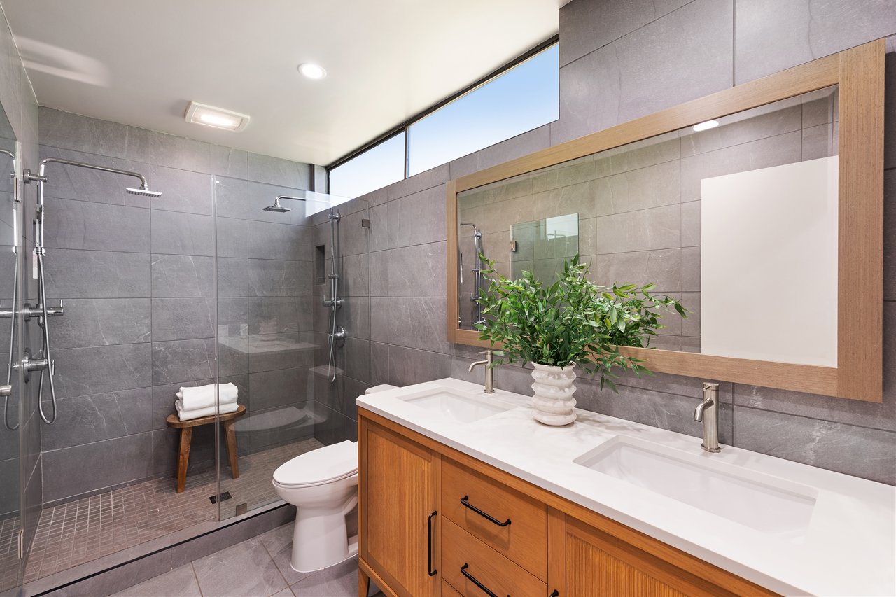 Contemporary Berkeley Hills Treehouse