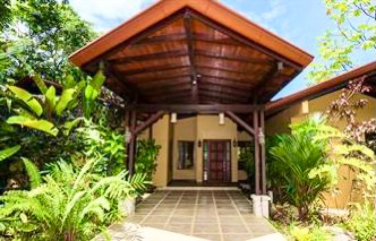 Jungle Villa with Infinity Pool, Uvita, Puntarenas