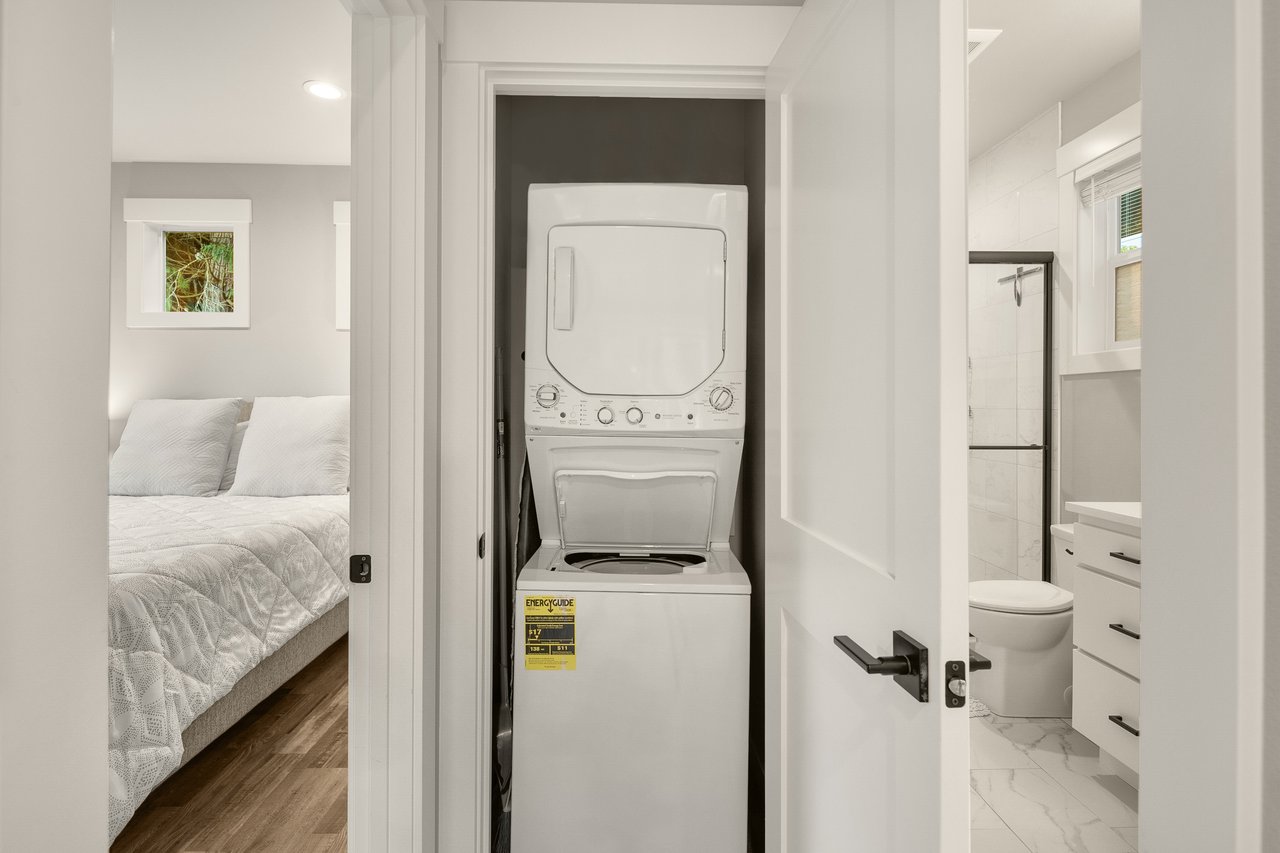 13005 NE 73rd Street Unit: 2