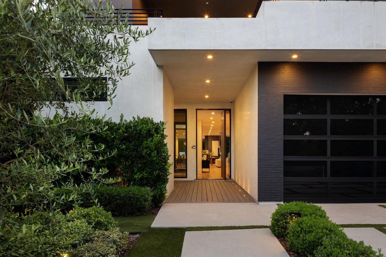 105 S Laurel Ave