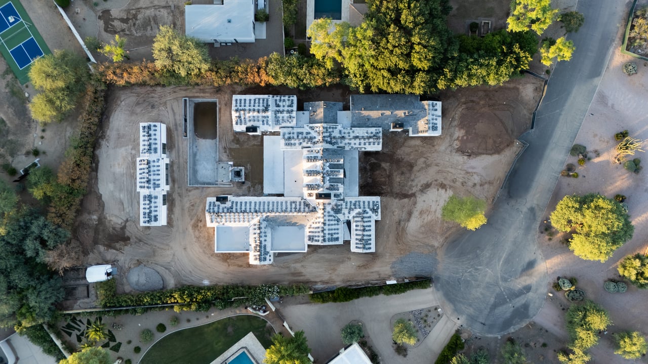 5717 E VIA LOS RANCHOS