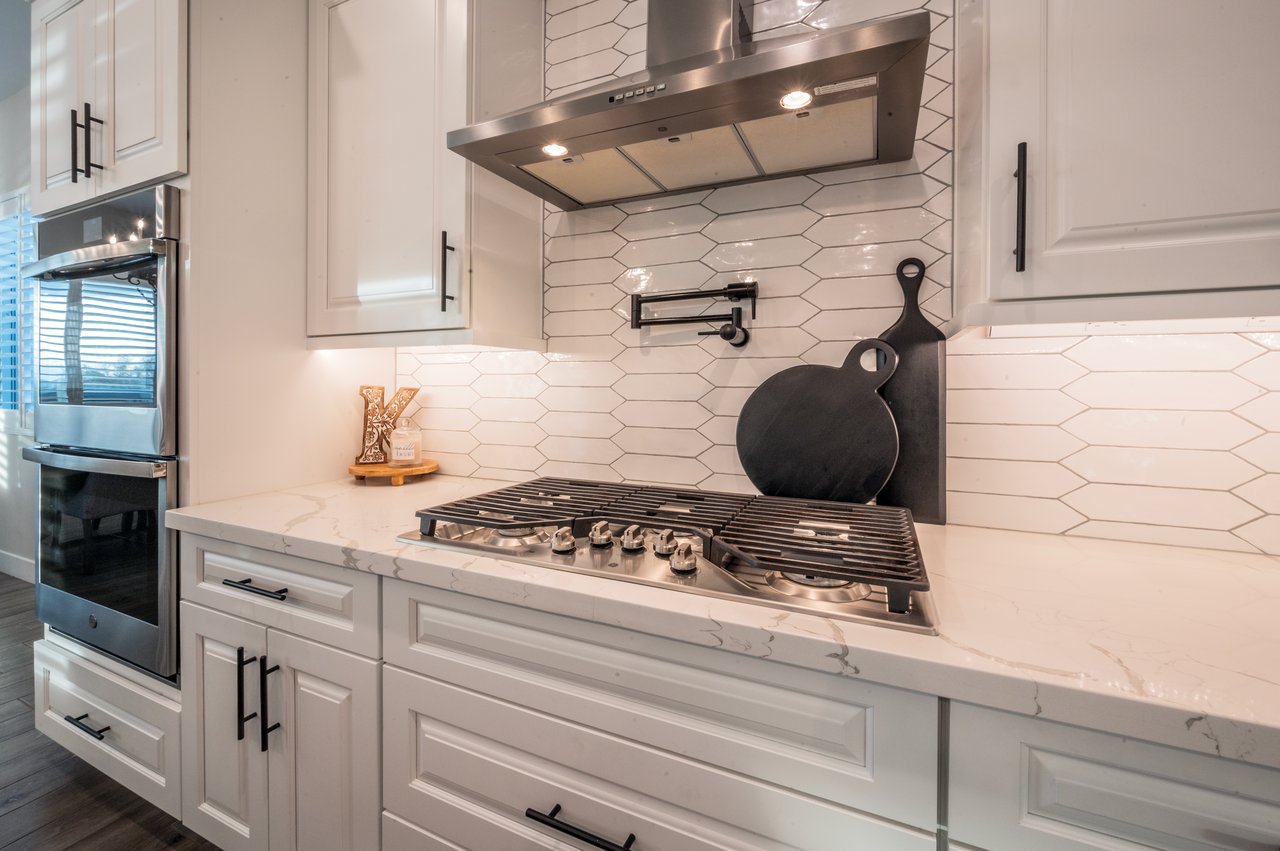 35584 N ROLLING CREEK Drive