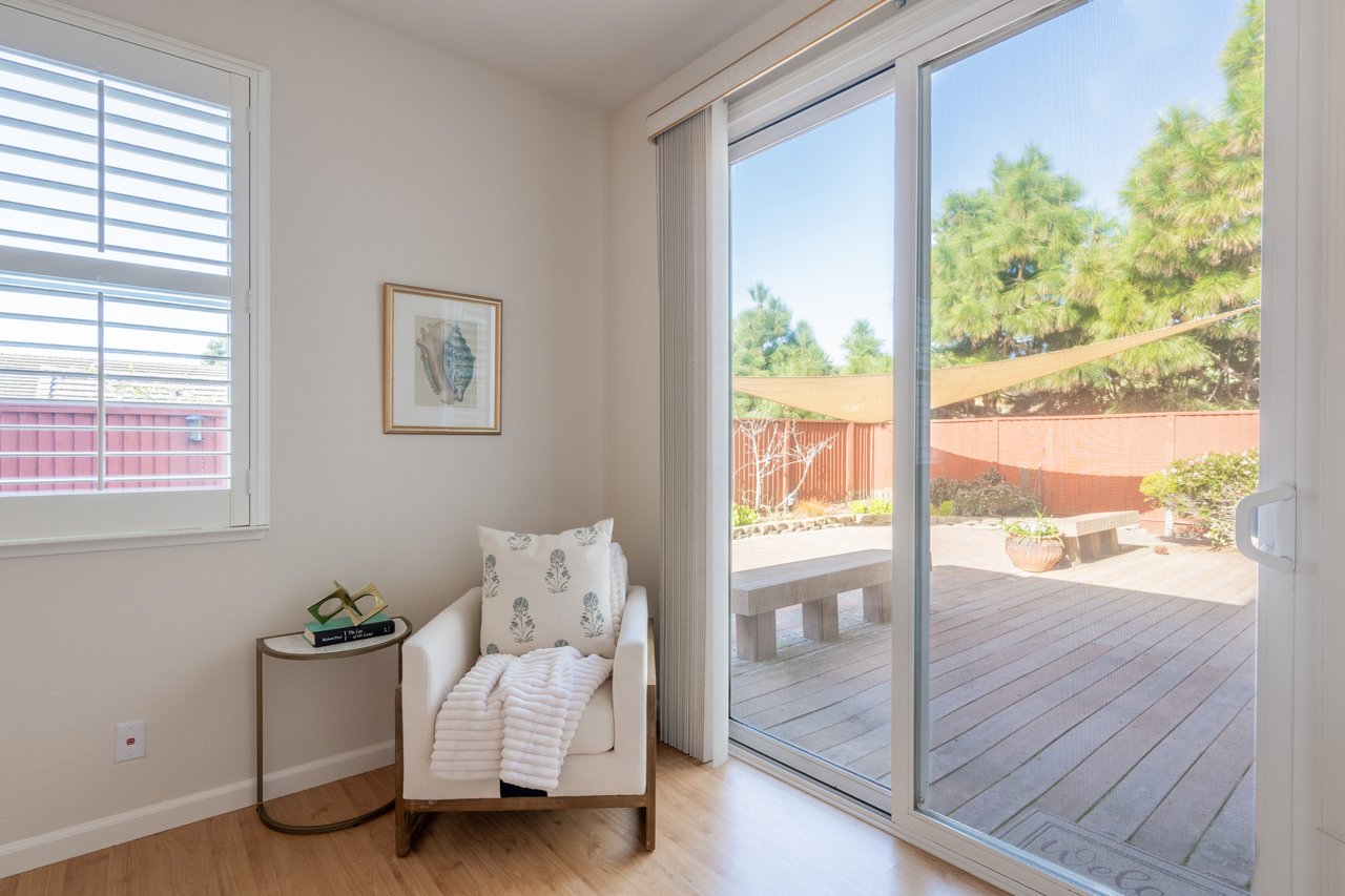 4750 Sea Crest Drive