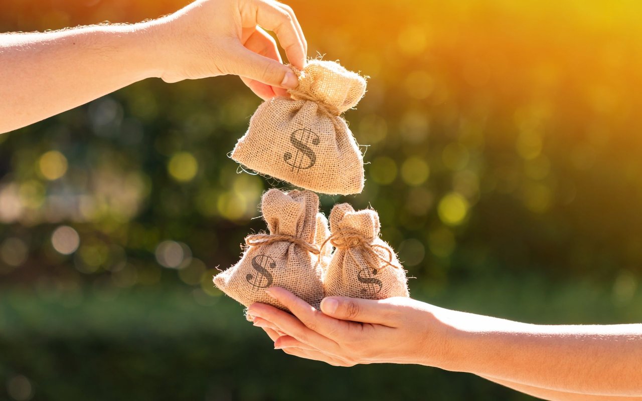 The Delicate Art of Pricing Your Home