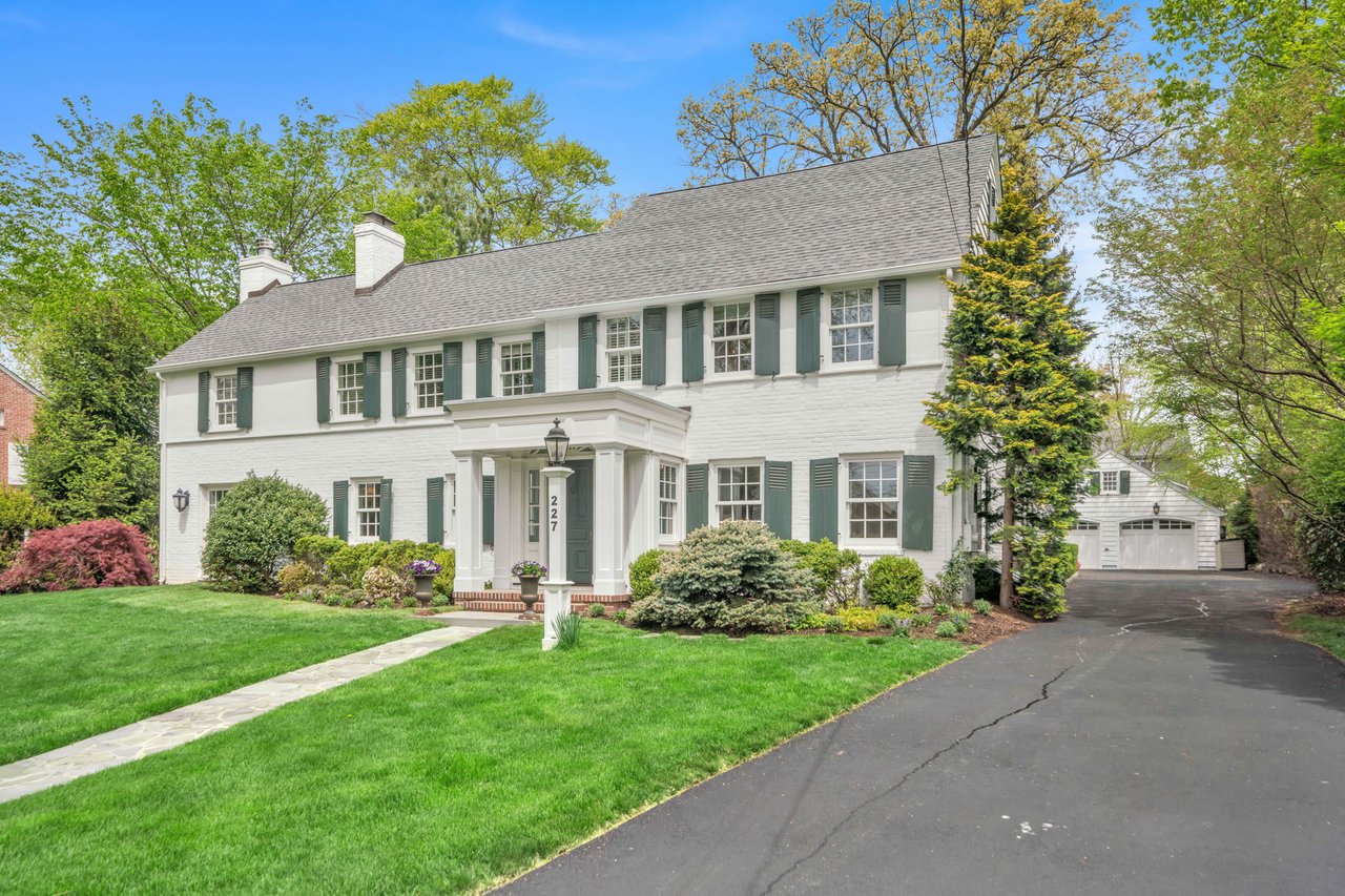 227 Fairmount Road, Ridgewood